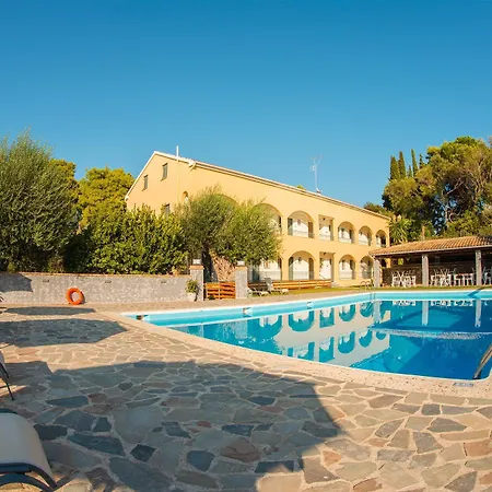 Ξενοδοχείο με διαμερίσματα Karmar 3*