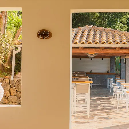 Hotel apartamentowy Karmar