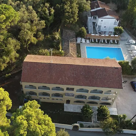 Hotel apartamentowy Karmar 3*