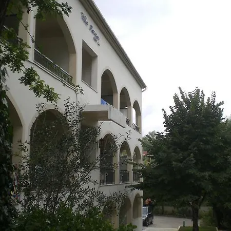 Karmar Hotel apartamentowy Dassia (Corfu)