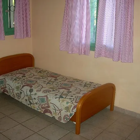 Karmar 아파트호텔