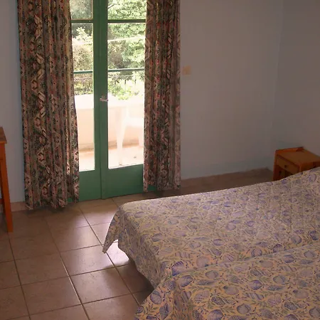 Hotel apartamentowy Karmar 3*