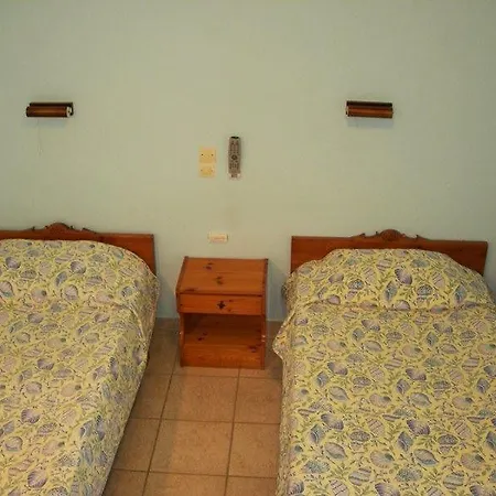 Karmar Aparthotel 3*